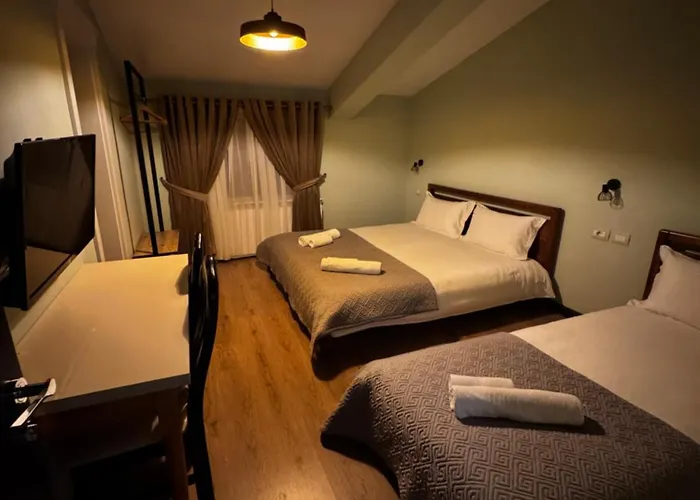 Bujtina Shen Meria * Burimas